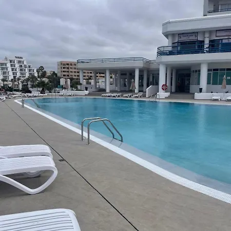 Apartment Paraiso Del Sur Tenerife With Renovated Swimming Pool